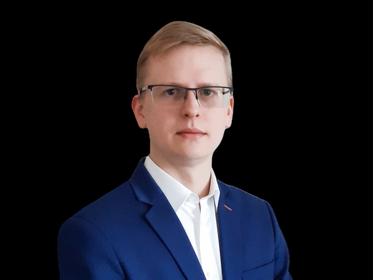 Dr Mateusz Starzec
